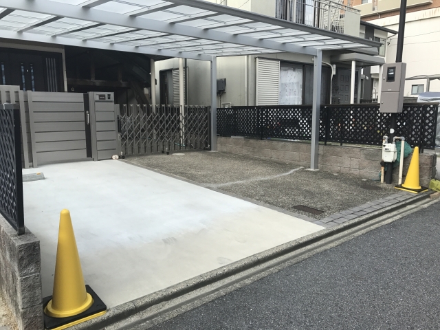 黄色いカラーコーンが目印のナゴヤドーム北パーキング Nakashima 駐車場予約 軒先パーキング